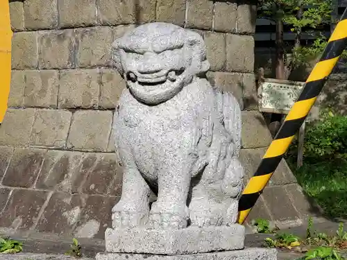 神恵内嚴島神社の狛犬