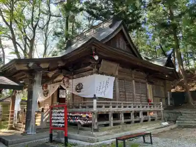 鏑八幡神社の{uncategorized: "未分類", other: "その他", undefined: "問題あり", building: "その他建物", grave: "お墓", sacred_gate: "鳥居", guardian: "狛犬", statue: "像", buddha: "仏像", history: "歴史", nature: "自然", garden: "庭園", animal: "動物", pagoda: "塔", temizu: "手水舎", mountain_gate: "山門・神門", sanctuary: "本殿・本堂", subordinate: "末社・摂社", art: "芸術", scenery: "景色", jizo: "地蔵", ema: "絵馬", goshuin: "御朱印", omikuji: "おみくじ", items: "授与品その他", amulet: "お守り", goshuincho: "御朱印帳", eats: "食事", festival: "お祭り", votive_dance: "神楽", shichigosan: "七五三参", wedding: "結婚式", experience: "体験その他", initially: "初詣", around: "周辺", anti_infection: "感染症対策"}