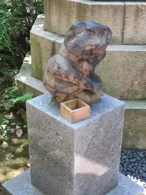 愛宕神社の像