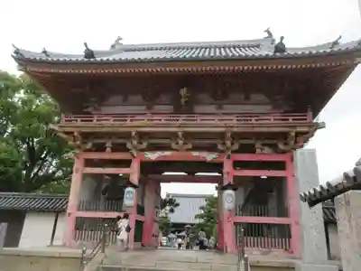 葛井寺の山門・神門