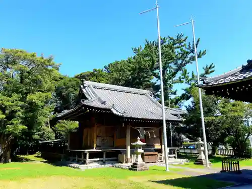 津毛利神社の本殿・本堂