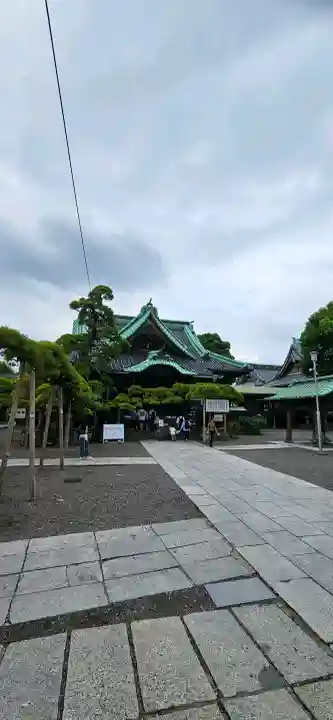 題経寺(柴又帝釈天)の{uncategorized: "未分類", other: "その他", undefined: "問題あり", building: "その他建物", grave: "お墓", sacred_gate: "鳥居", guardian: "狛犬", statue: "像", buddha: "仏像", history: "歴史", nature: "自然", garden: "庭園", animal: "動物", pagoda: "塔", temizu: "手水舎", mountain_gate: "山門・神門", sanctuary: "本殿・本堂", subordinate: "末社・摂社", art: "芸術", scenery: "景色", jizo: "地蔵", ema: "絵馬", goshuin: "御朱印", omikuji: "おみくじ", items: "授与品その他", amulet: "お守り", goshuincho: "御朱印帳", eats: "食事", festival: "お祭り", votive_dance: "神楽", shichigosan: "七五三参", wedding: "結婚式", experience: "体験その他", initially: "初詣", around: "周辺", anti_infection: "感染症対策"}