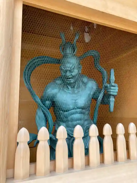 明言寺(石打こぶ観音)の像