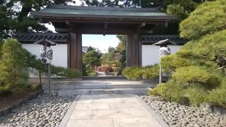 乗運寺の山門・神門