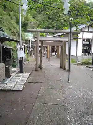 銭洗弁財天宇賀福神社の鳥居
