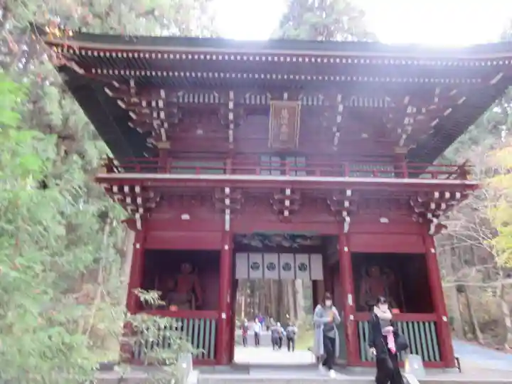 御岩神社の山門・神門