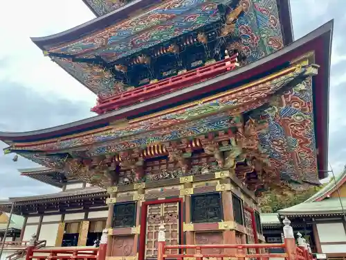 成田山新勝寺の{uncategorized: "未分類", other: "その他", undefined: "問題あり", building: "その他建物", grave: "お墓", sacred_gate: "鳥居", guardian: "狛犬", statue: "像", buddha: "仏像", history: "歴史", nature: "自然", garden: "庭園", animal: "動物", pagoda: "塔", temizu: "手水舎", mountain_gate: "山門・神門", sanctuary: "本殿・本堂", subordinate: "末社・摂社", art: "芸術", scenery: "景色", jizo: "地蔵", ema: "絵馬", goshuin: "御朱印", omikuji: "おみくじ", items: "授与品その他", amulet: "お守り", goshuincho: "御朱印帳", eats: "食事", festival: "お祭り", votive_dance: "神楽", shichigosan: "七五三参", wedding: "結婚式", experience: "体験その他", initially: "初詣", around: "周辺", anti_infection: "感染症対策"}