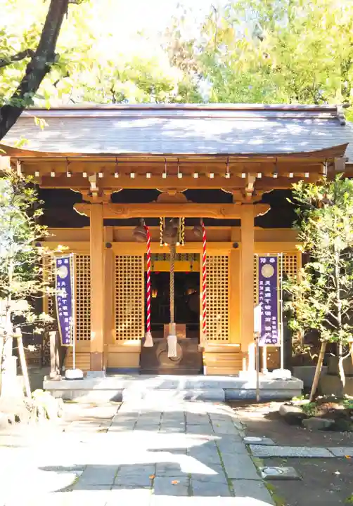 仲町氷川神社の本殿・本堂