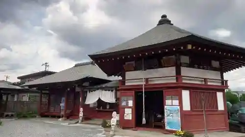 明智寺の本殿・本堂
