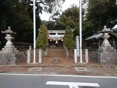 白鳥神社(白鳥町)の本殿・本堂