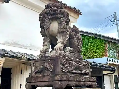 八幡神社の狛犬