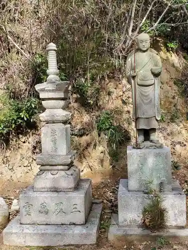 勝福寺の像