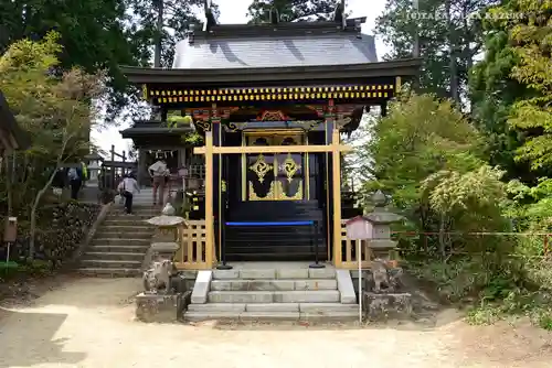 武蔵御嶽神社の末社・摂社