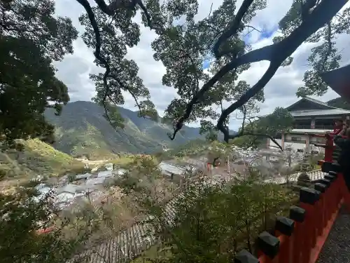 熊野那智大社の{uncategorized: "未分類", other: "その他", undefined: "問題あり", building: "その他建物", grave: "お墓", sacred_gate: "鳥居", guardian: "狛犬", statue: "像", buddha: "仏像", history: "歴史", nature: "自然", garden: "庭園", animal: "動物", pagoda: "塔", temizu: "手水舎", mountain_gate: "山門・神門", sanctuary: "本殿・本堂", subordinate: "末社・摂社", art: "芸術", scenery: "景色", jizo: "地蔵", ema: "絵馬", goshuin: "御朱印", omikuji: "おみくじ", items: "授与品その他", amulet: "お守り", goshuincho: "御朱印帳", eats: "食事", festival: "お祭り", votive_dance: "神楽", shichigosan: "七五三参", wedding: "結婚式", experience: "体験その他", initially: "初詣", around: "周辺", anti_infection: "感染症対策"}