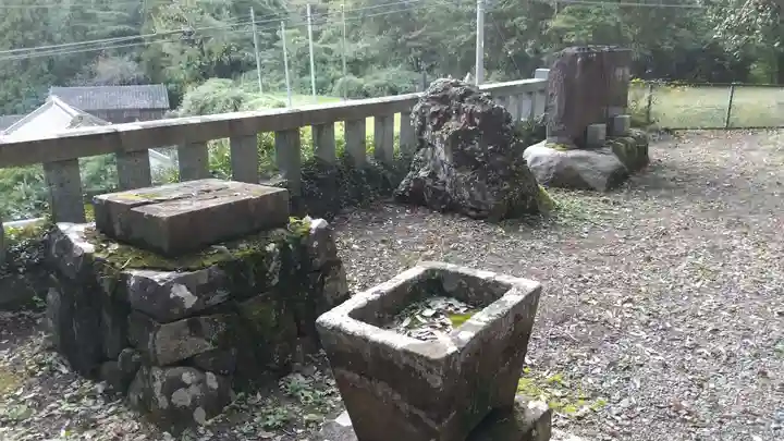 根渡神社の手水舎