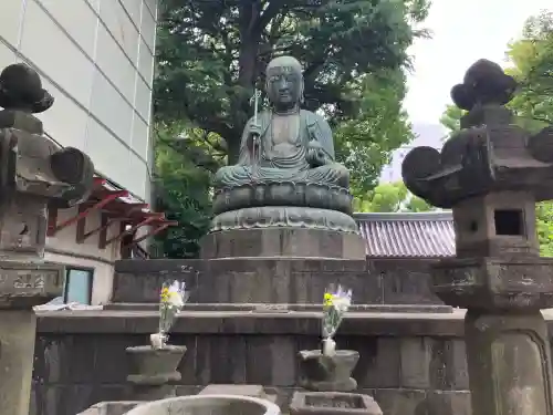 品川寺の{uncategorized: "未分類", other: "その他", undefined: "問題あり", building: "その他建物", grave: "お墓", sacred_gate: "鳥居", guardian: "狛犬", statue: "像", buddha: "仏像", history: "歴史", nature: "自然", garden: "庭園", animal: "動物", pagoda: "塔", temizu: "手水舎", mountain_gate: "山門・神門", sanctuary: "本殿・本堂", subordinate: "末社・摂社", art: "芸術", scenery: "景色", jizo: "地蔵", ema: "絵馬", goshuin: "御朱印", omikuji: "おみくじ", items: "授与品その他", amulet: "お守り", goshuincho: "御朱印帳", eats: "食事", festival: "お祭り", votive_dance: "神楽", shichigosan: "七五三参", wedding: "結婚式", experience: "体験その他", initially: "初詣", around: "周辺", anti_infection: "感染症対策"}