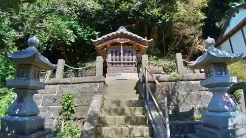 吾妻神社の本殿