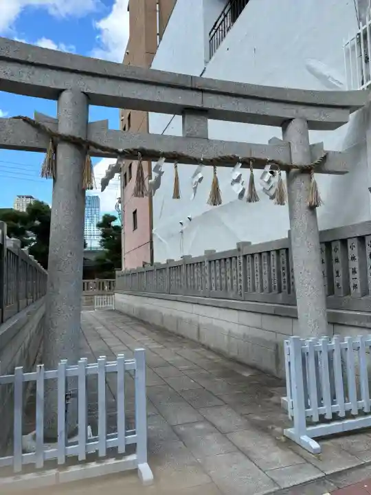 今宮戎神社の{uncategorized: "未分類", other: "その他", undefined: "問題あり", building: "その他建物", grave: "お墓", sacred_gate: "鳥居", guardian: "狛犬", statue: "像", buddha: "仏像", history: "歴史", nature: "自然", garden: "庭園", animal: "動物", pagoda: "塔", temizu: "手水舎", mountain_gate: "山門・神門", sanctuary: "本殿・本堂", subordinate: "末社・摂社", art: "芸術", scenery: "景色", jizo: "地蔵", ema: "絵馬", goshuin: "御朱印", omikuji: "おみくじ", items: "授与品その他", amulet: "お守り", goshuincho: "御朱印帳", eats: "食事", festival: "お祭り", votive_dance: "神楽", shichigosan: "七五三参", wedding: "結婚式", experience: "体験その他", initially: "初詣", around: "周辺", anti_infection: "感染症対策"}