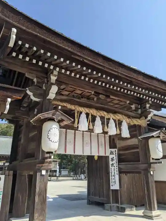 伊弉諾神宮の山門・神門