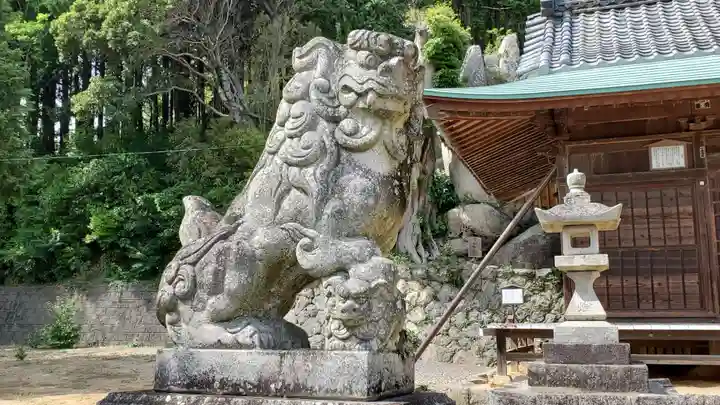 岩上神社の狛犬