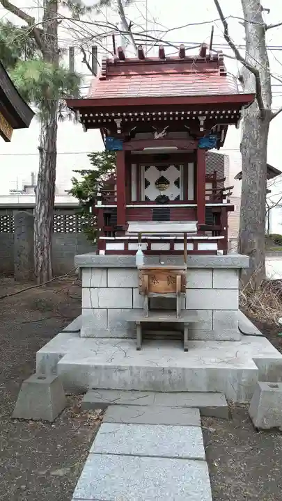三吉神社の末社・摂社