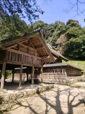 眞名井神社の{uncategorized: "未分類", other: "その他", undefined: "問題あり", building: "その他建物", grave: "お墓", sacred_gate: "鳥居", guardian: "狛犬", statue: "像", buddha: "仏像", history: "歴史", nature: "自然", garden: "庭園", animal: "動物", pagoda: "塔", temizu: "手水舎", mountain_gate: "山門・神門", sanctuary: "本殿・本堂", subordinate: "末社・摂社", art: "芸術", scenery: "景色", jizo: "地蔵", ema: "絵馬", goshuin: "御朱印", omikuji: "おみくじ", items: "授与品その他", amulet: "お守り", goshuincho: "御朱印帳", eats: "食事", festival: "お祭り", votive_dance: "神楽", shichigosan: "七五三参", wedding: "結婚式", experience: "体験その他", initially: "初詣", around: "周辺", anti_infection: "感染症対策"}