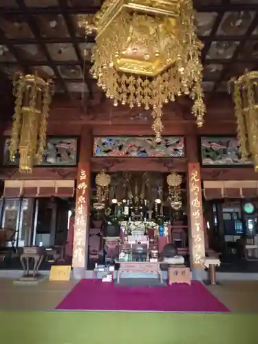 善導寺の本殿