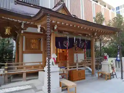 福徳神社（芽吹稲荷）の本殿・本堂