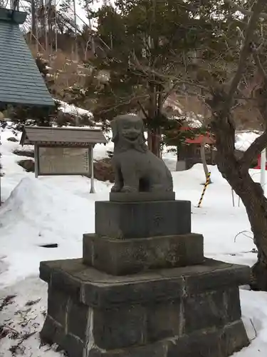 壮瞥神社の狛犬