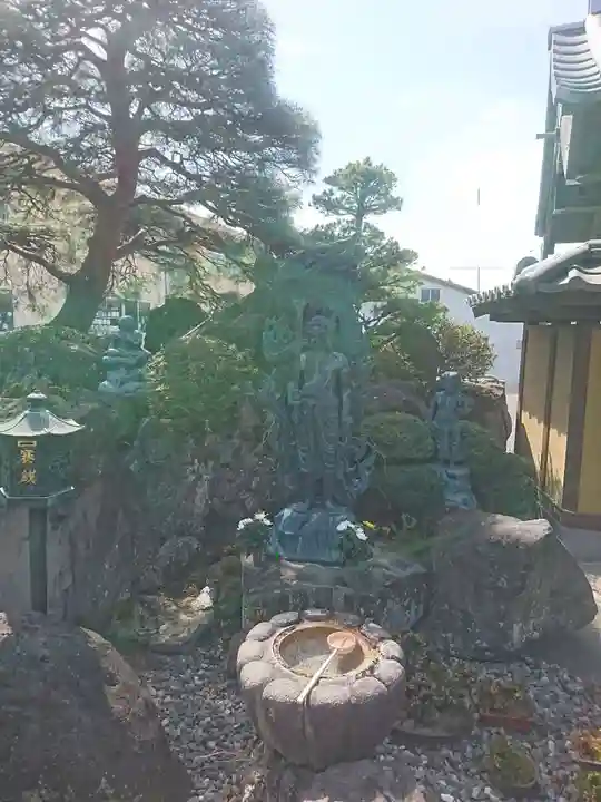 金剛院(沼田成田不動尊)の手水舎