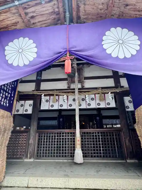 大宮賣神社の{uncategorized: "未分類", other: "その他", undefined: "問題あり", building: "その他建物", grave: "お墓", sacred_gate: "鳥居", guardian: "狛犬", statue: "像", buddha: "仏像", history: "歴史", nature: "自然", garden: "庭園", animal: "動物", pagoda: "塔", temizu: "手水舎", mountain_gate: "山門・神門", sanctuary: "本殿・本堂", subordinate: "末社・摂社", art: "芸術", scenery: "景色", jizo: "地蔵", ema: "絵馬", goshuin: "御朱印", omikuji: "おみくじ", items: "授与品その他", amulet: "お守り", goshuincho: "御朱印帳", eats: "食事", festival: "お祭り", votive_dance: "神楽", shichigosan: "七五三参", wedding: "結婚式", experience: "体験その他", initially: "初詣", around: "周辺", anti_infection: "感染症対策"}