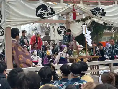 三熊野神社の{uncategorized: "未分類", other: "その他", undefined: "問題あり", building: "その他建物", grave: "お墓", sacred_gate: "鳥居", guardian: "狛犬", statue: "像", buddha: "仏像", history: "歴史", nature: "自然", garden: "庭園", animal: "動物", pagoda: "塔", temizu: "手水舎", mountain_gate: "山門・神門", sanctuary: "本殿・本堂", subordinate: "末社・摂社", art: "芸術", scenery: "景色", jizo: "地蔵", ema: "絵馬", goshuin: "御朱印", omikuji: "おみくじ", items: "授与品その他", amulet: "お守り", goshuincho: "御朱印帳", eats: "食事", festival: "お祭り", votive_dance: "神楽", shichigosan: "七五三参", wedding: "結婚式", experience: "体験その他", initially: "初詣", around: "周辺", anti_infection: "感染症対策"}