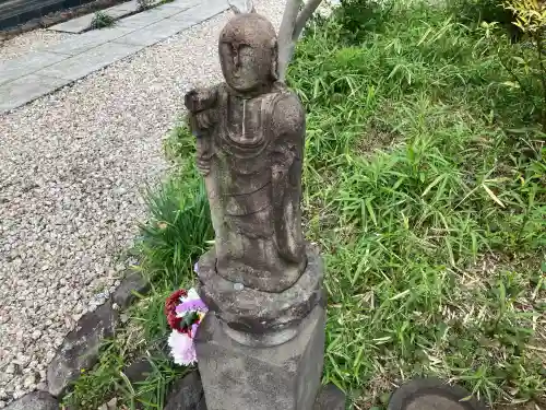 西光院の{uncategorized: "未分類", other: "その他", undefined: "問題あり", building: "その他建物", grave: "お墓", sacred_gate: "鳥居", guardian: "狛犬", statue: "像", buddha: "仏像", history: "歴史", nature: "自然", garden: "庭園", animal: "動物", pagoda: "塔", temizu: "手水舎", mountain_gate: "山門・神門", sanctuary: "本殿・本堂", subordinate: "末社・摂社", art: "芸術", scenery: "景色", jizo: "地蔵", ema: "絵馬", goshuin: "御朱印", omikuji: "おみくじ", items: "授与品その他", amulet: "お守り", goshuincho: "御朱印帳", eats: "食事", festival: "お祭り", votive_dance: "神楽", shichigosan: "七五三参", wedding: "結婚式", experience: "体験その他", initially: "初詣", around: "周辺", anti_infection: "感染症対策"}