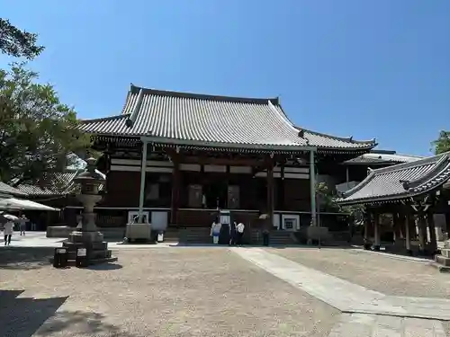 一心寺の本殿・本堂