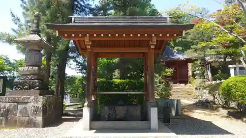 岩殿山安楽寺（吉見観音）の手水