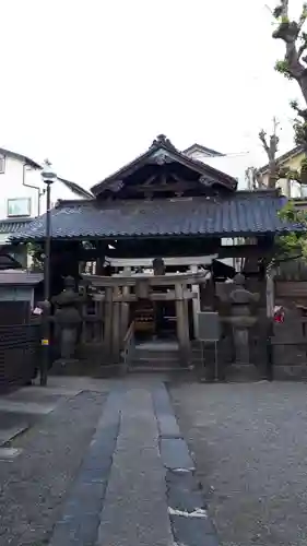 被官稲荷神社の本殿・本堂