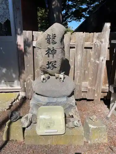森三吉神社の末社・摂社