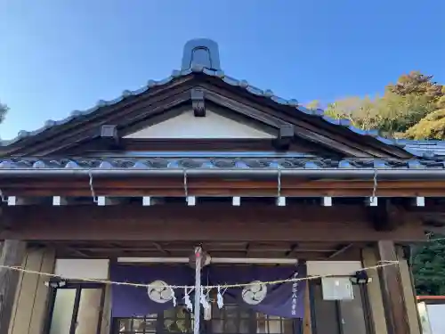 外川神社の{uncategorized: "未分類", other: "その他", undefined: "問題あり", building: "その他建物", grave: "お墓", sacred_gate: "鳥居", guardian: "狛犬", statue: "像", buddha: "仏像", history: "歴史", nature: "自然", garden: "庭園", animal: "動物", pagoda: "塔", temizu: "手水舎", mountain_gate: "山門・神門", sanctuary: "本殿・本堂", subordinate: "末社・摂社", art: "芸術", scenery: "景色", jizo: "地蔵", ema: "絵馬", goshuin: "御朱印", omikuji: "おみくじ", items: "授与品その他", amulet: "お守り", goshuincho: "御朱印帳", eats: "食事", festival: "お祭り", votive_dance: "神楽", shichigosan: "七五三参", wedding: "結婚式", experience: "体験その他", initially: "初詣", around: "周辺", anti_infection: "感染症対策"}