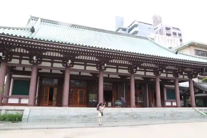 東長寺の本殿・本堂