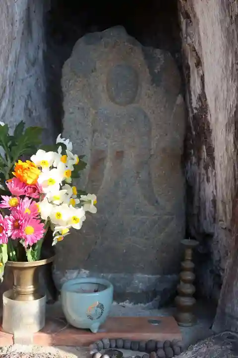 穴太薬師堂(三重県)