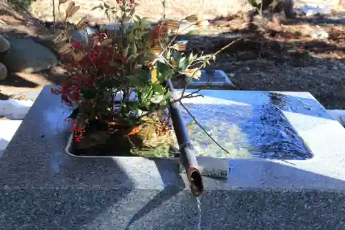 高司神社〜むすびの神の鎮まる社〜の手水