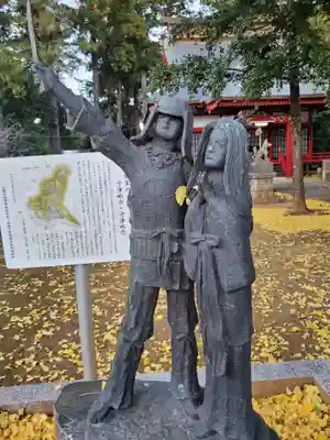 化蘇沼稲荷神社の像