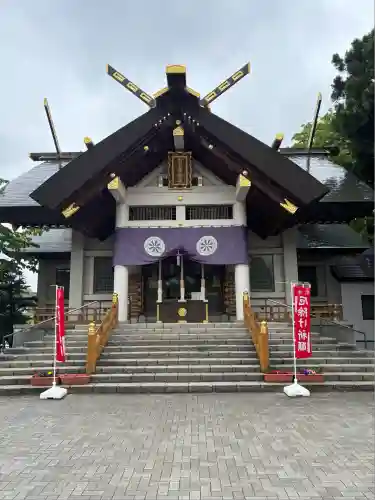 烈々布神社の本殿・本堂