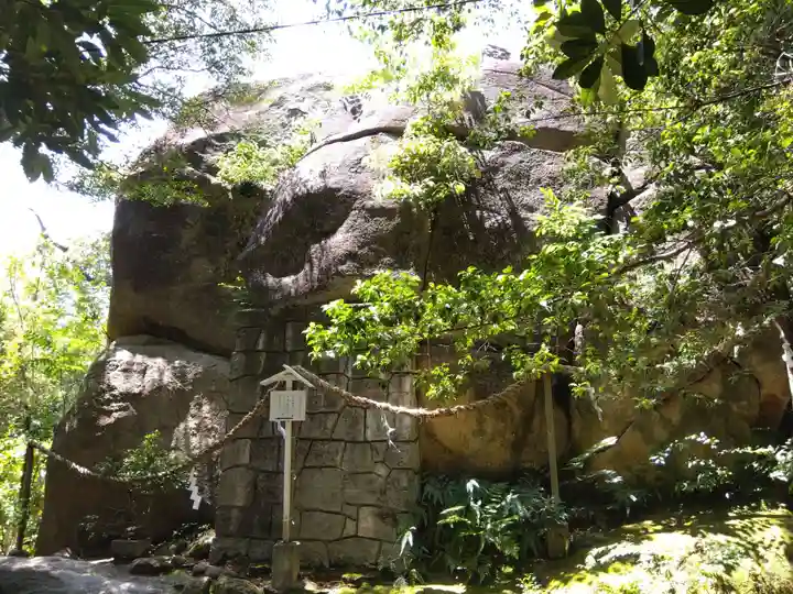 越木岩神社(兵庫県)