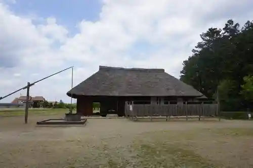 桜町二宮神社の庭園