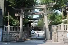 難波八阪神社の鳥居