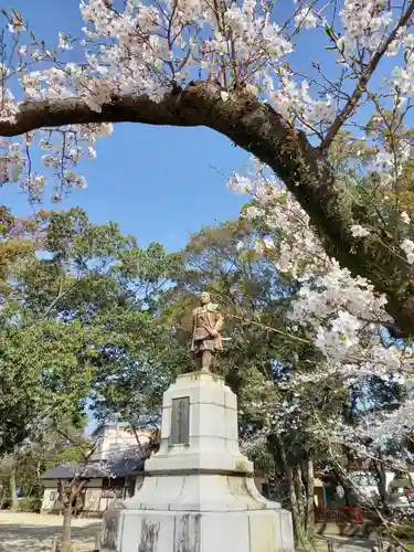 水天宮の像