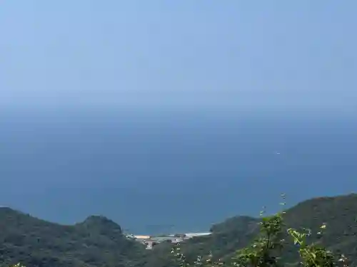 彌彦神社奥宮（御神廟）(新潟県)