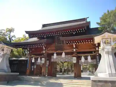 湊川神社の山門・神門