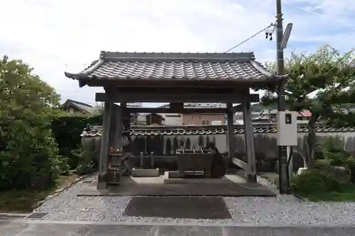 東林寺の手水舎
